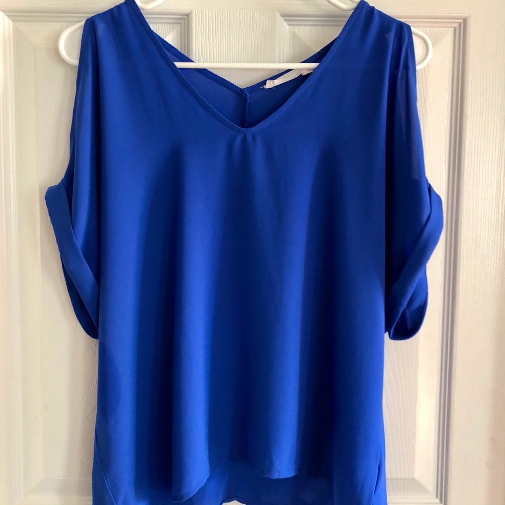 Lush Blue V-Neck Split Sleeve Top